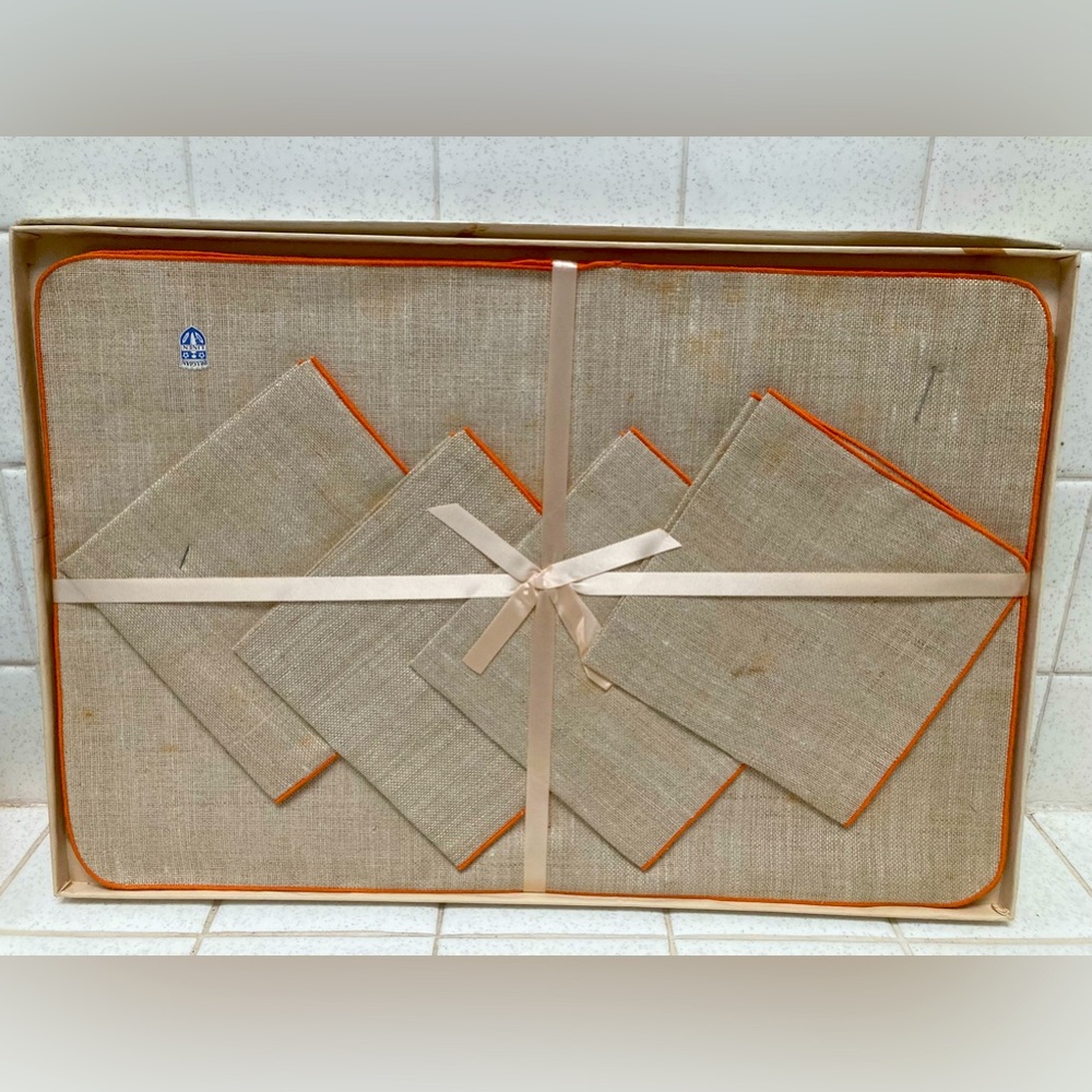 Vintage 8 pc linen luncheon set